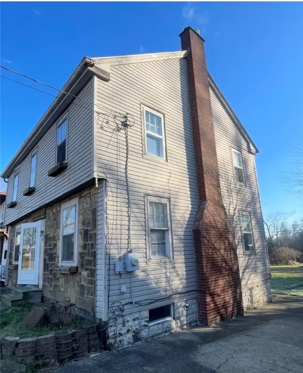 1741 Roemer Blvd, Farrell, PA 16121 - Image #2