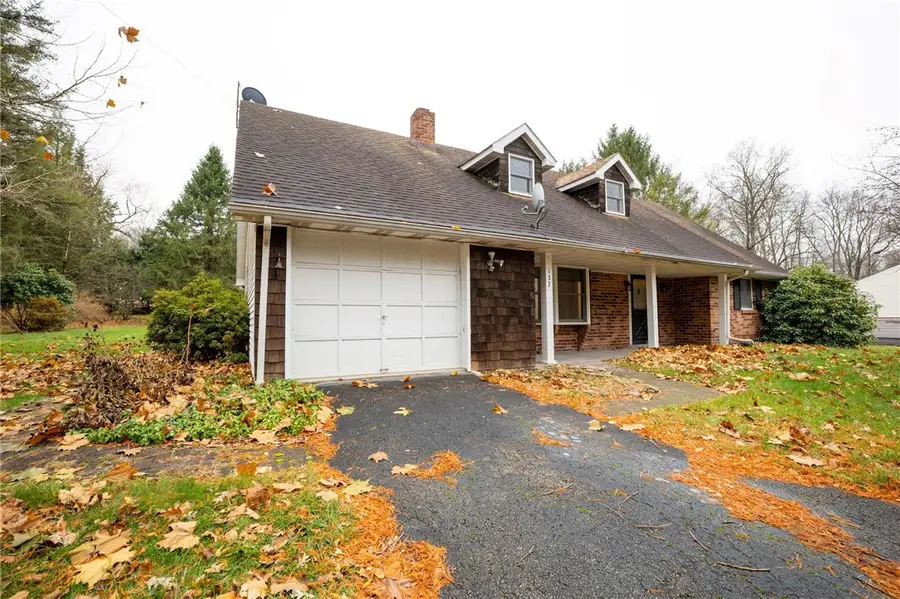 137 Boswell Rd, Saint Clair, PA 15944 - #2