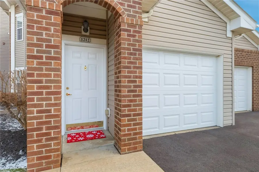 1212 Stockton Ridge, Cranberry Township, PA 16066 - #2