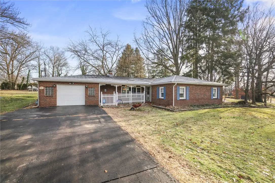199 Ellis Ave, Hermitage, PA 16148 - Image #1