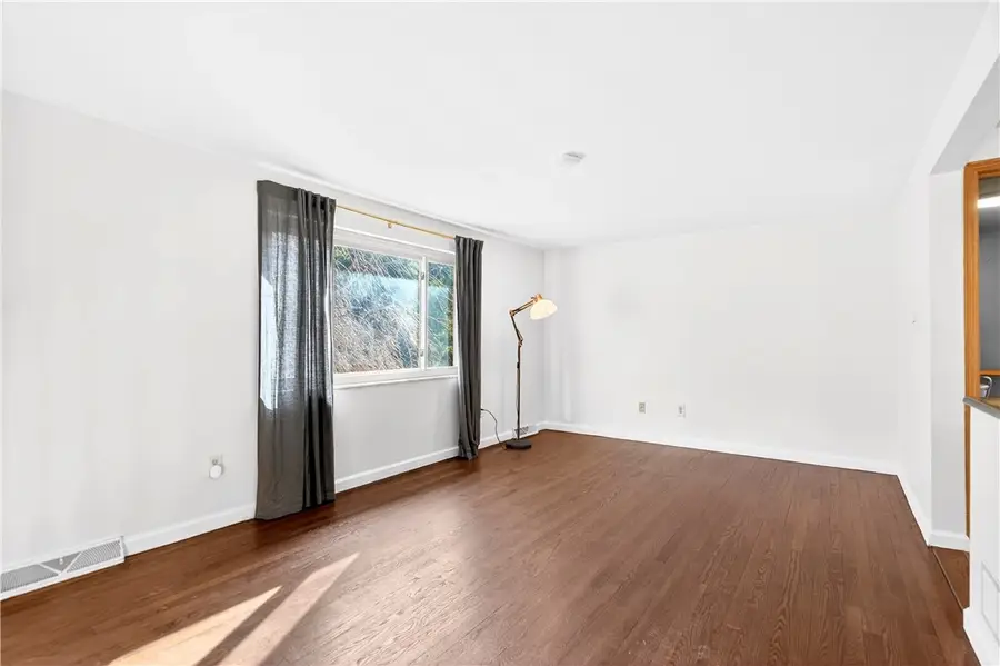 1085 Saxonburg Blvd, Ohara Township, PA 15116 - Image #3