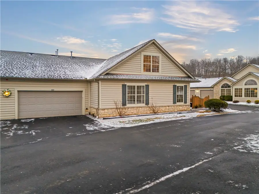 1303 Golf Course Dr, South Strabane Township, PA 15301 - Image #3