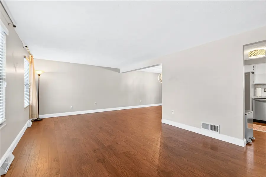 525 Greenspire Ct, Cranberry Township, PA 16066 - #3