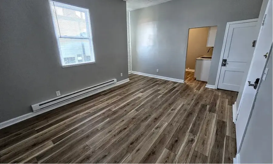 526 E 8th Ave, Munhall, PA 15120 - #2