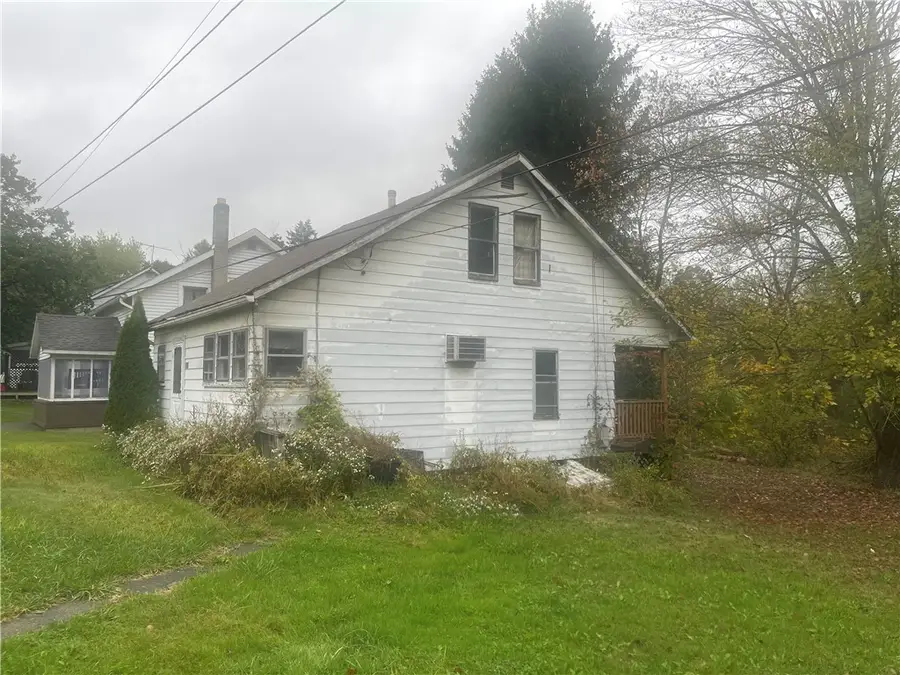 105 Mohawk St, Bruin, PA 16022 - Image #2