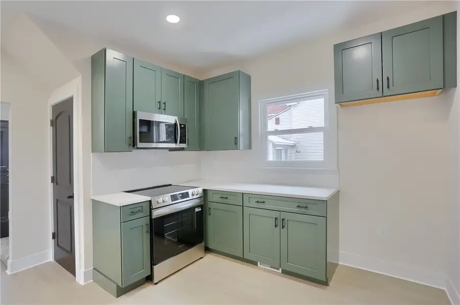 316 Line Ave, Ellwood City, PA 16117 - #3