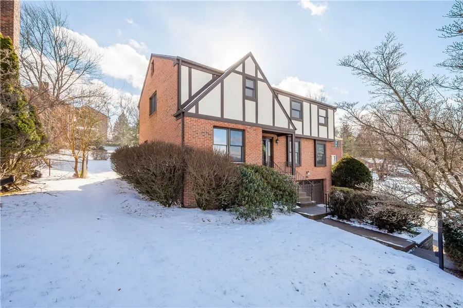 5513 Claytonia Dr, Bethel Park, PA 15102 - Image #3