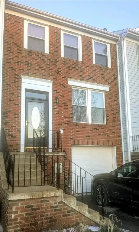 110 Meadow Gap Dr, Monroeville, PA 15146 - #2