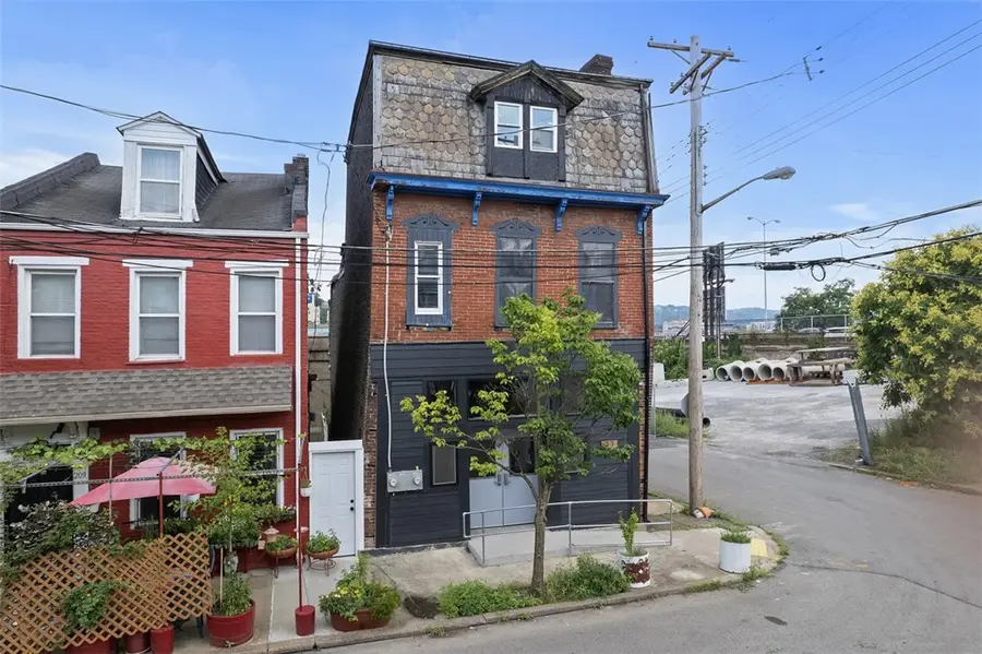 23 Seneca St, Pittsburgh, PA 15219 - Image #2