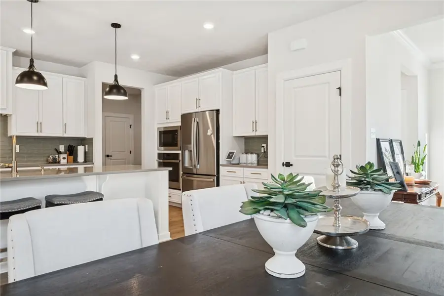 108 Heather Dr, North Strabane Township, PA 15317 - Image #2