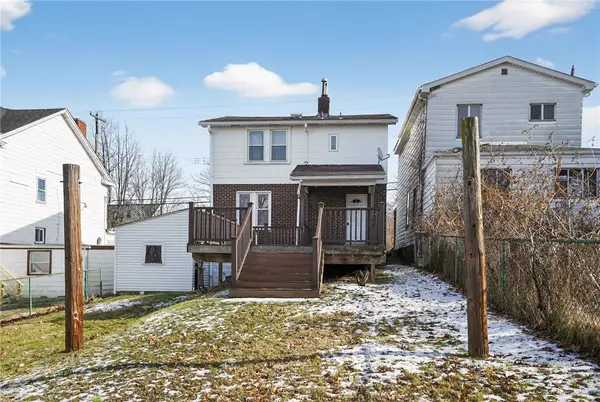 533 Mccully St, White Oak, PA 15131