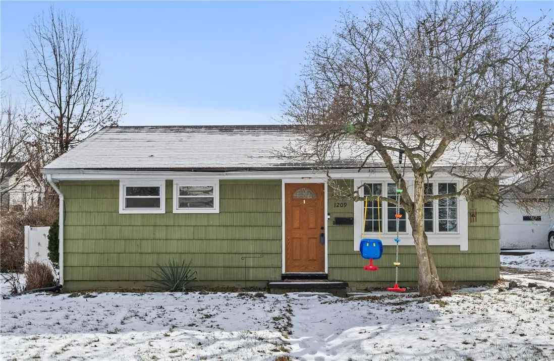 1209 Vermont Ave, Hopewell, PA 15001 - #1