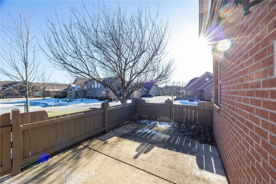 6356 Jefferson Pointe Cir, Jefferson Hills, PA 15025 - Image #3