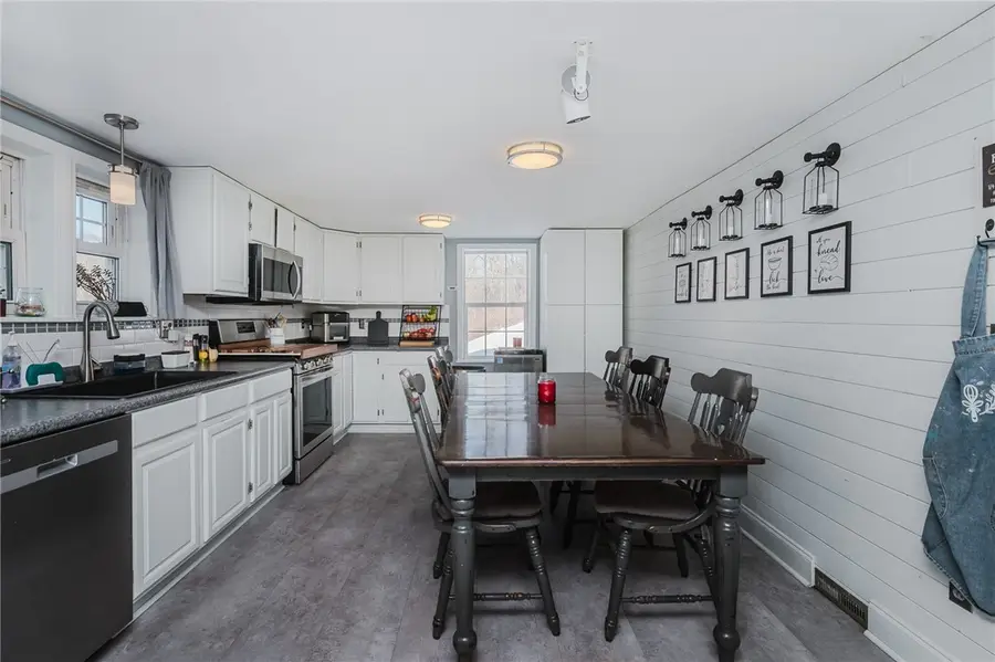 108 W Main St, Worthington, PA 16262 - Image #3