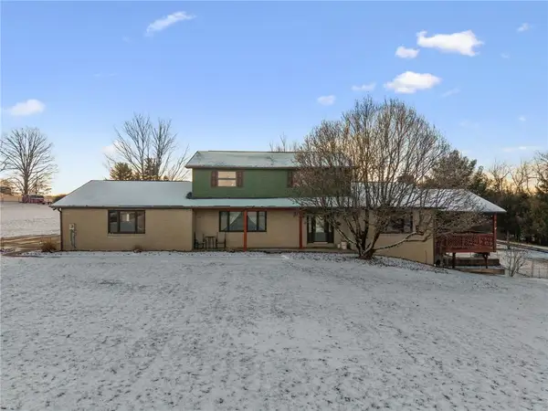 68 Barnhart Rd, Hempfield Twp, PA 15601