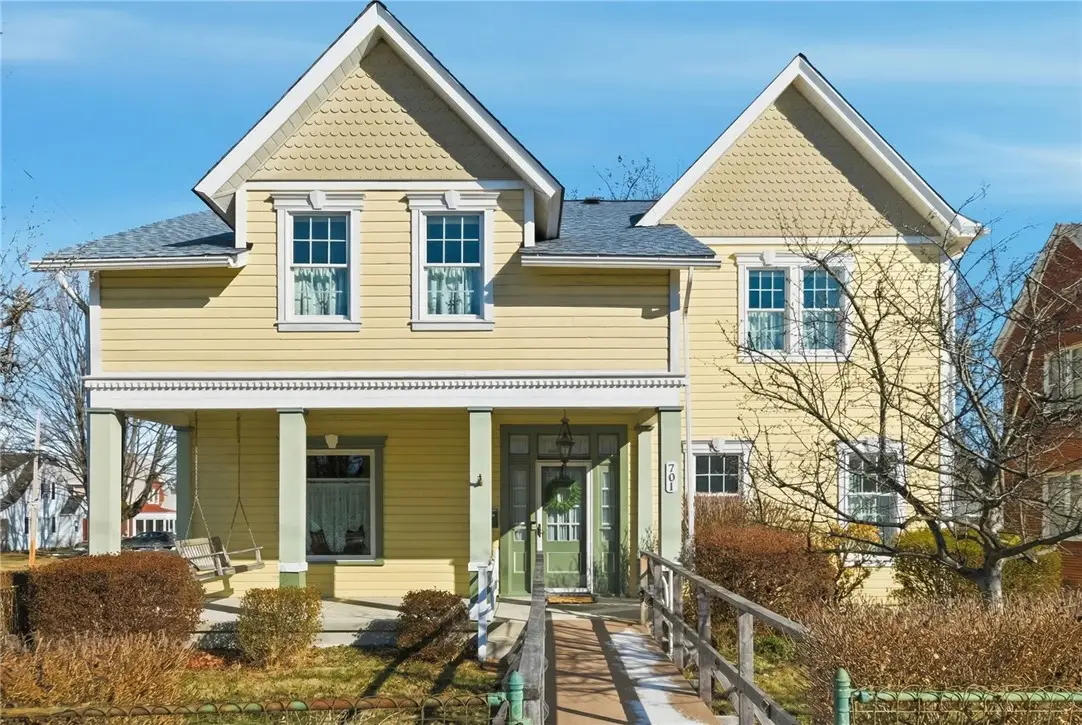 701 Bank Street, Bridgeville, PA 15017 - #1