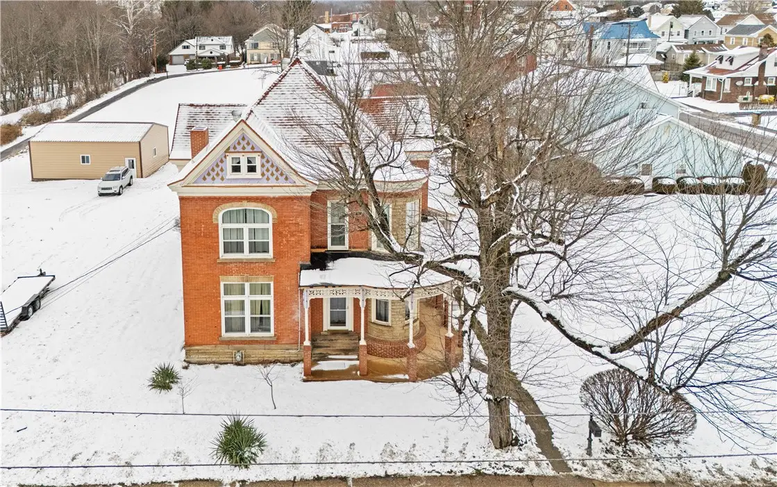 804 W Mahoning St, Punxsutawney, PA 15767 - #1