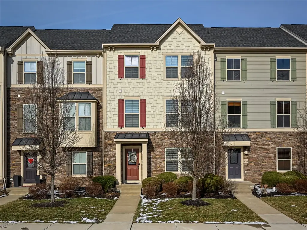 412 Fairmont Dr, Warrendale, PA 15090 - Image #1