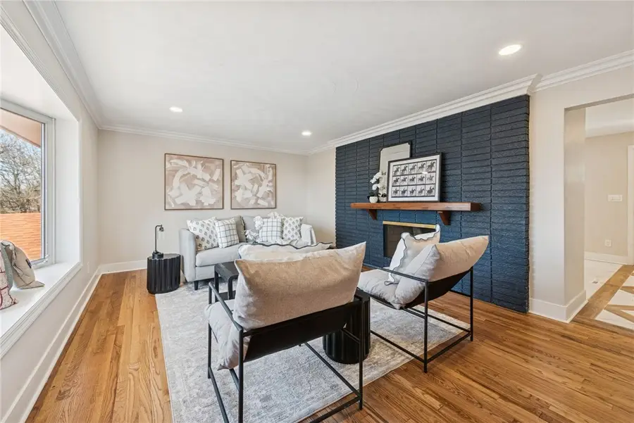 490 Old Clairton Rd, Pleasant Hills, PA 15236 - Image #3