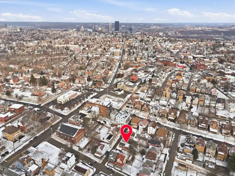 711 Louisa St, Mount Oliver, PA 15210 - Image #2