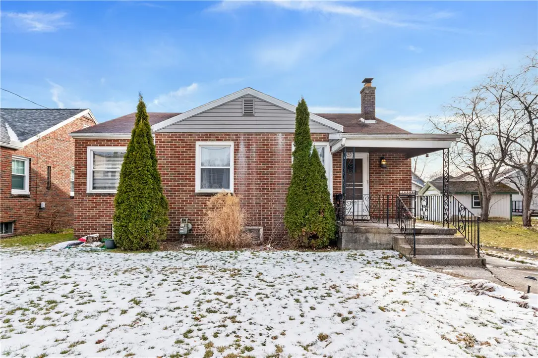 209 Line Ave, Ellwood City, PA 16117 - #1