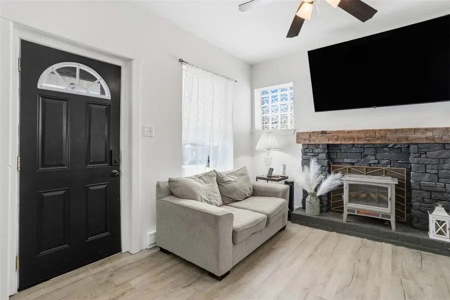 624 Line Ave, Ellwood City, PA 16117 - #3