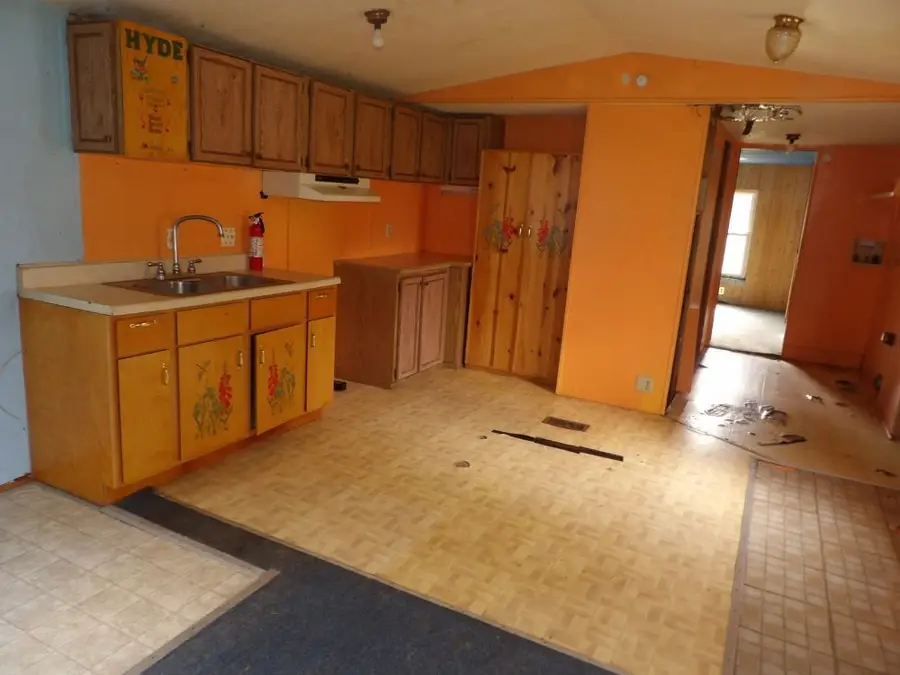 53 Donation Rd, Hempfield, PA 16125 - #2