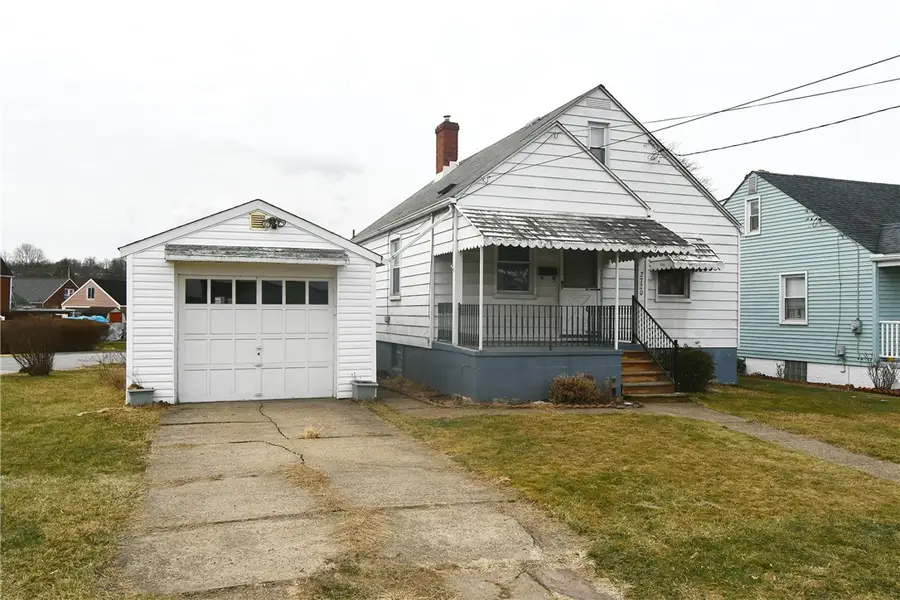 2720 C St, Liberty, PA 15133 - #2