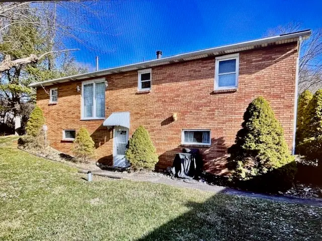 535 Broadford Road, Upper Tyrone, PA 15425 - Image #2