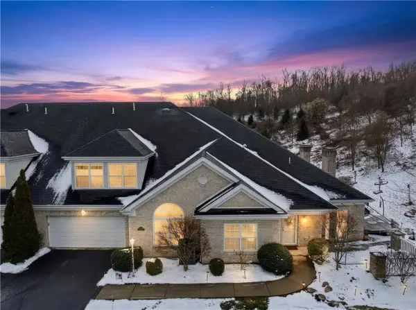 807 Cambridge Dr, Collier Twp, PA 15142