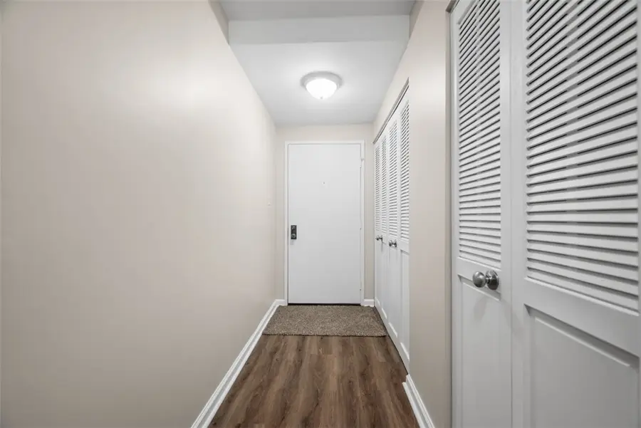 1500 Cochran Rd. #614, Scott Township, PA 15243 - Image #2