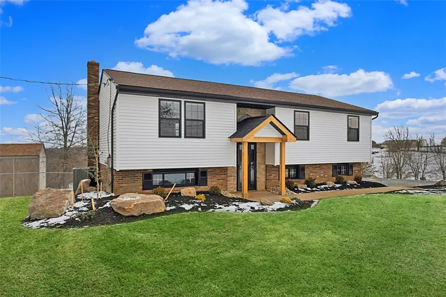 86 Washington Ave, Hickory, PA 15340 - #2