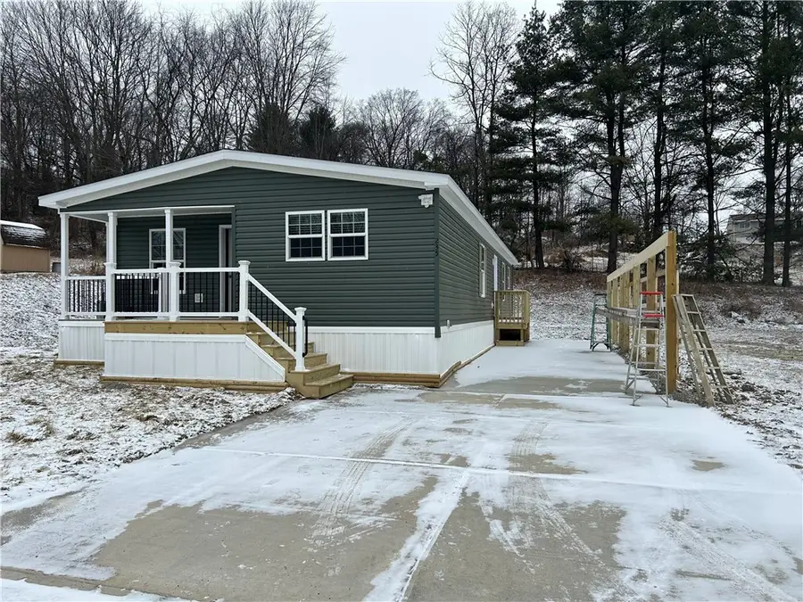 235 Sunnyhill, Adams, PA 16059 - #3