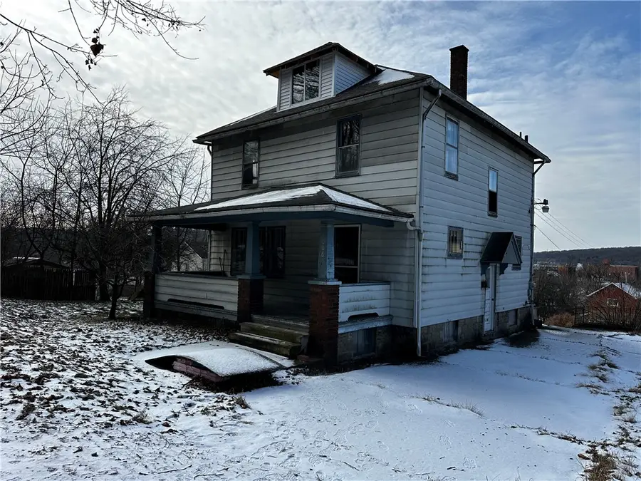 1006 Shira St, New Castle, PA 16101 - #2