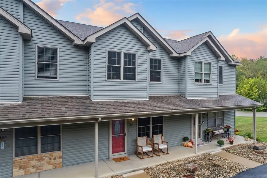 303 Wineberry Ridge Ct, Sewickley, PA 15642 - Image #2