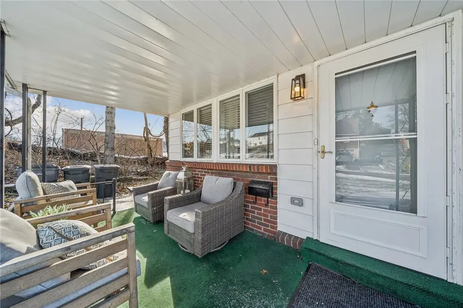 92 Claireview Dr, Scott Township, PA 15106 - Image #2