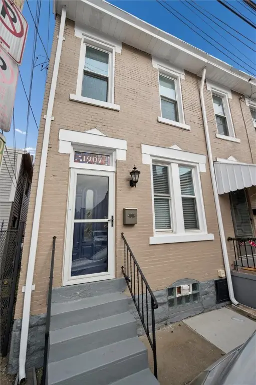 1907 Larkins Way, Pittsburgh, PA 15203 - Image #1