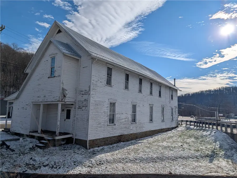 176 Main St, Graysville, PA 15337 - #3