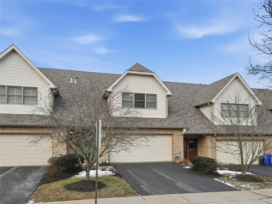105 Woodcrest Drive, Enlow, PA 15108 - Image #2