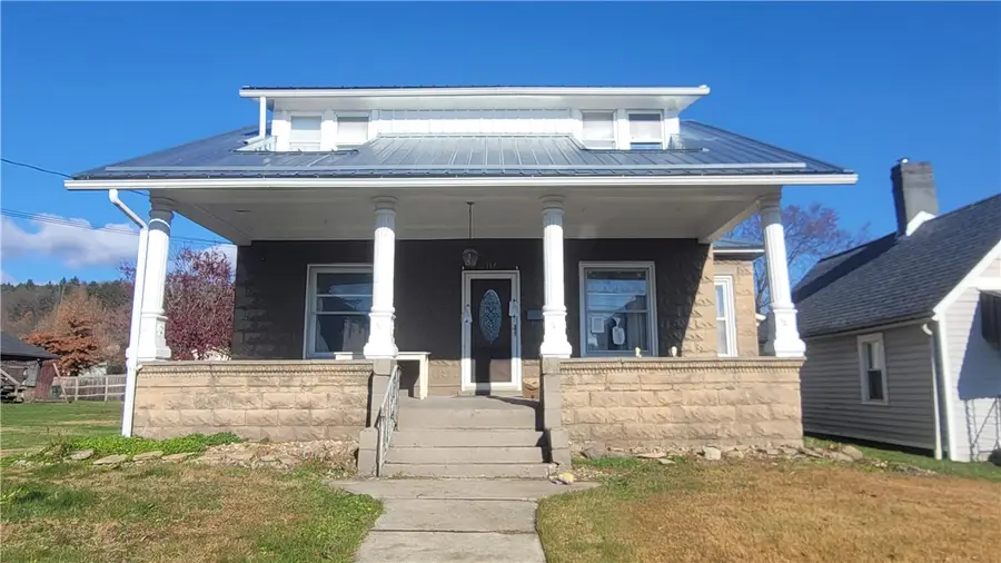 712 Todd Ave, Ellwood City, PA 16117 - #2