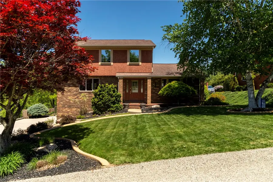 462 Adele Drive, North Huntingdon, PA 15642 - Image #2
