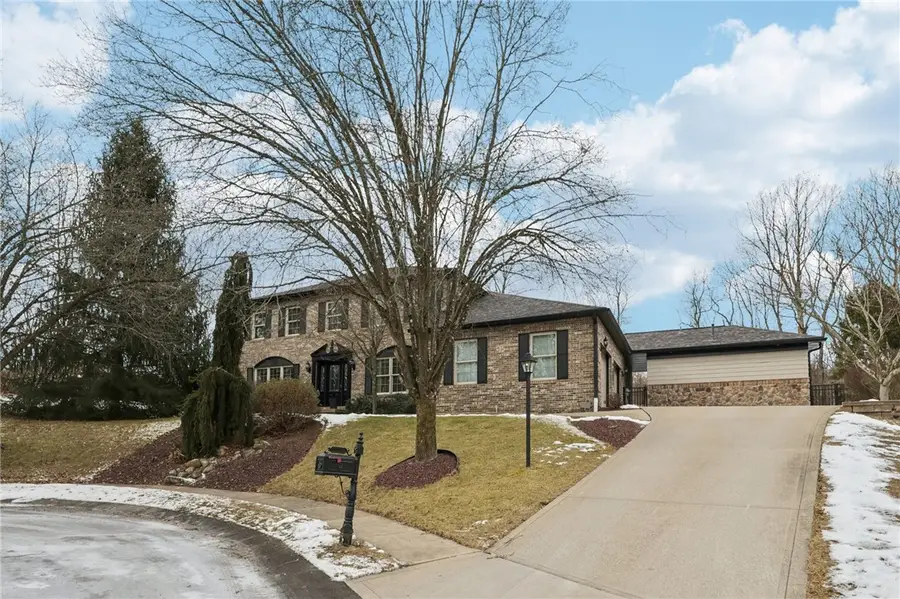 102 Rockwood Dr, Oakdale, PA 15071 - Image #2