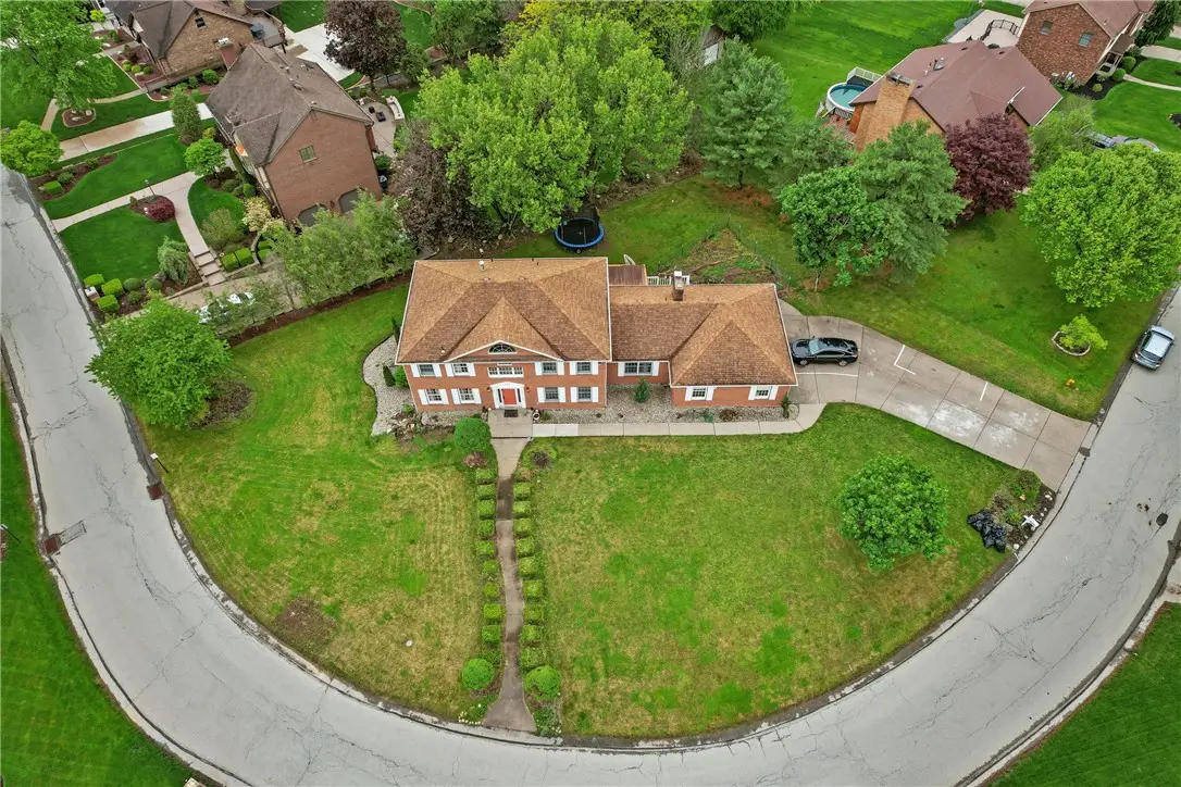 228 Meadowfield Ln, Jefferson Hills, PA 15025 - Image #1