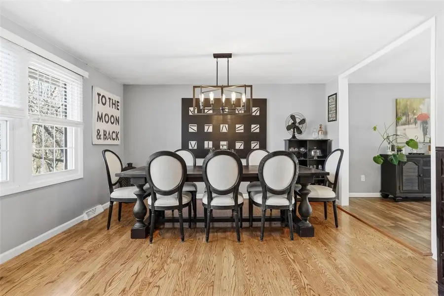 2345 Harrow Rd, Upper Saint Clair, PA 15241 - #2