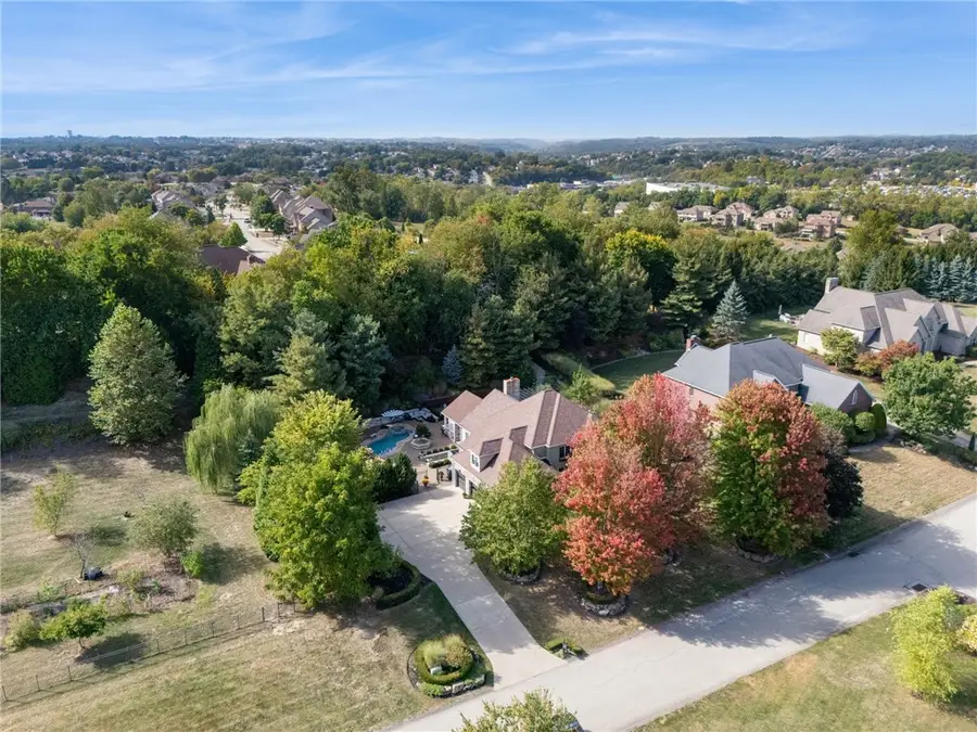 2080 Saint Ann Common, North Huntingdon, PA 15642 - Image #2