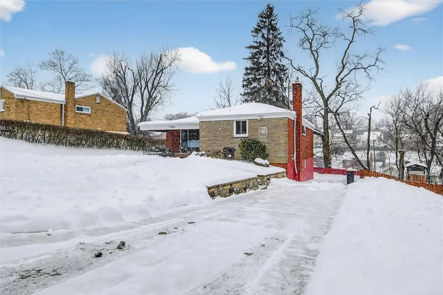 1023 Harrison St, Bethel Park, PA 15234 - Image #2