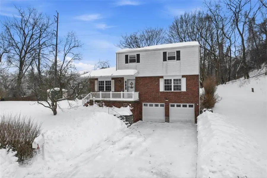 120 Knoll Dr, Penn Hills Township, PA 15147 - Image #3