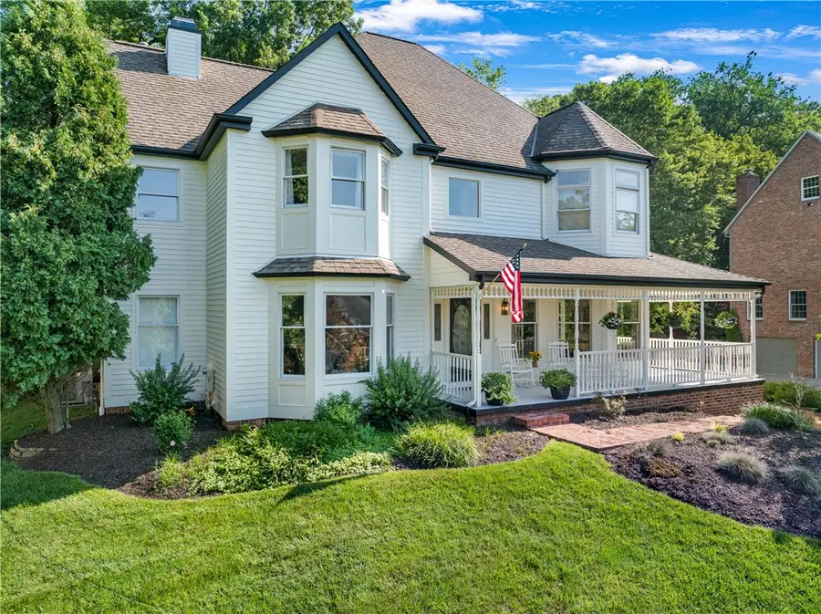 2461 Wedgewood Dr, Franklin Park, PA 15090 - Image #2