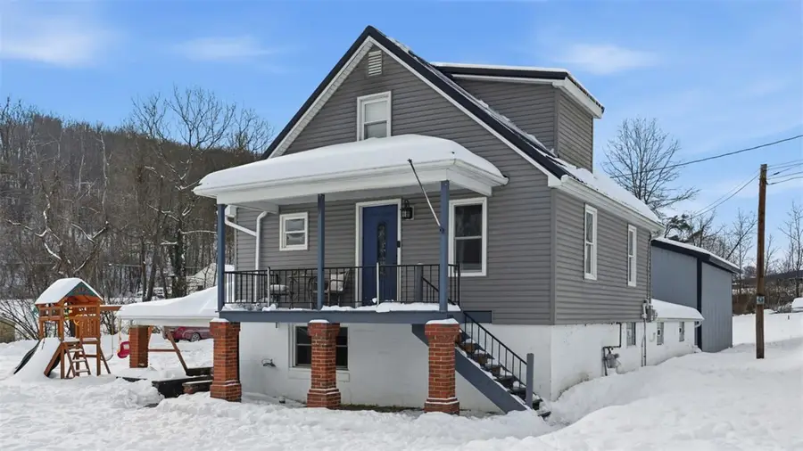 100 Stella St, Burgettstown, PA 15021 - #2