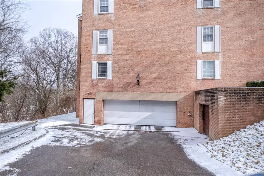 501 Camelot Dr #501, McCandless, PA 15237 - Image #2